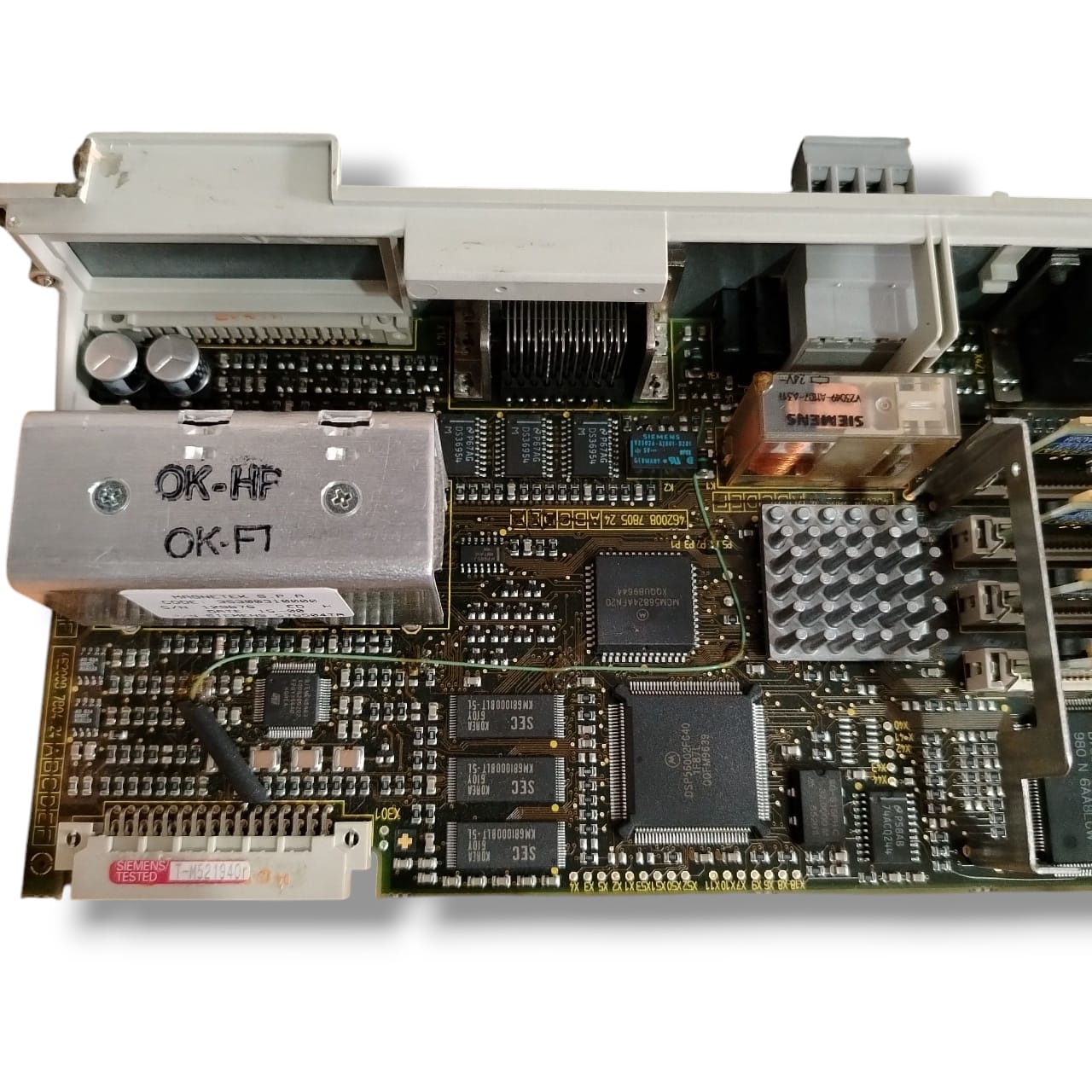 SIEMENS 6SN1118-0DH22-0AA0 LE FALTA 1 CONECTOR