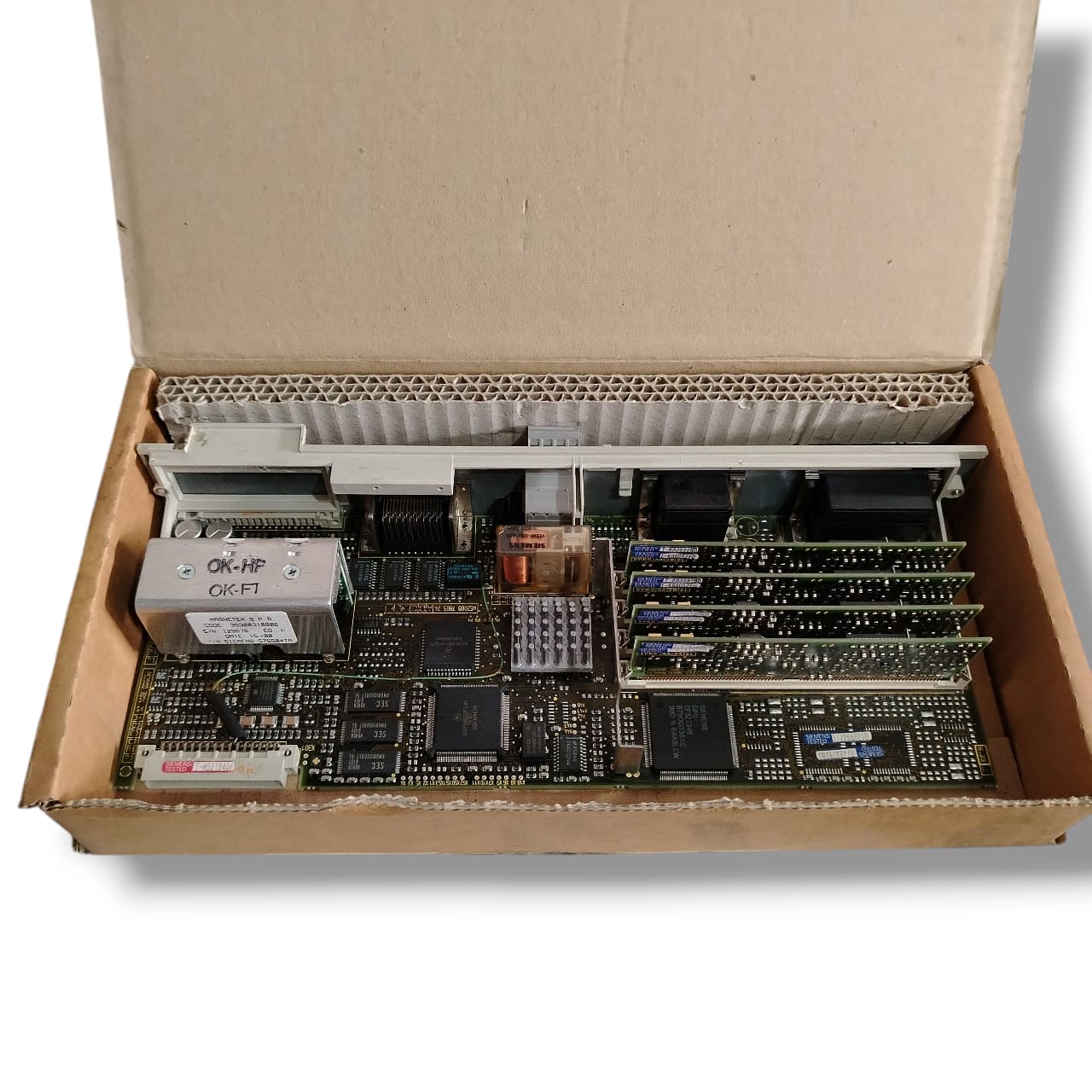 SIEMENS 6SN1118-0DH22-0AA0 LE FALTA 1 CONECTOR