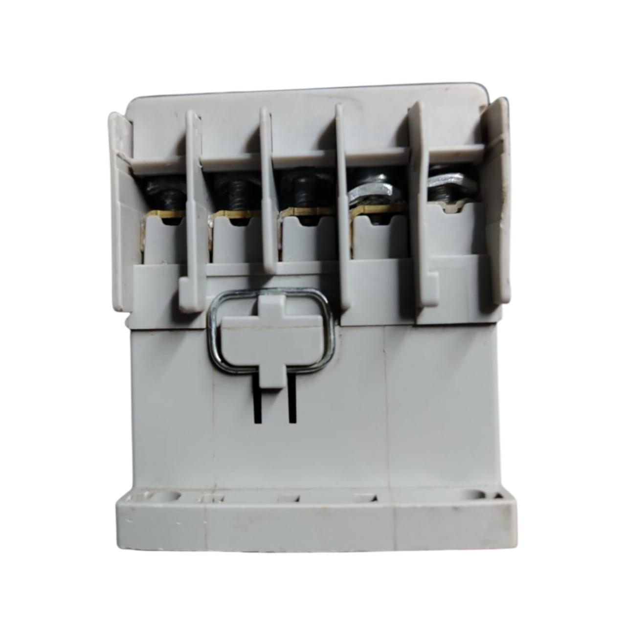 Allen Bradley 100-k05*10 Ser A contactor miniatura
