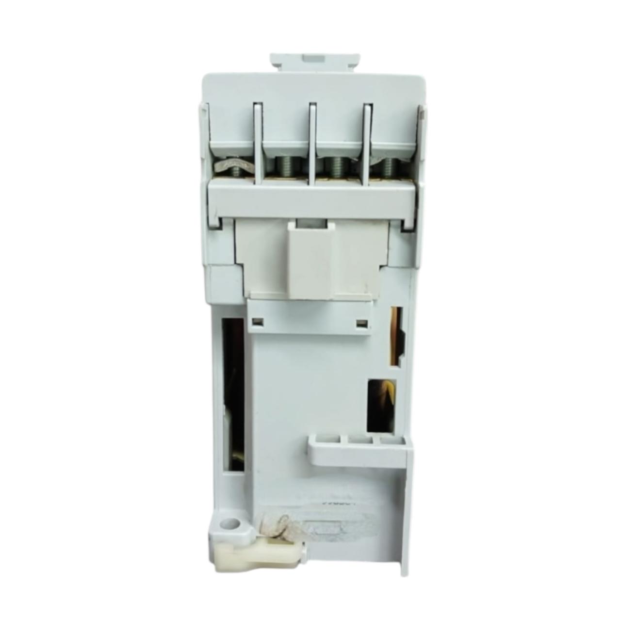 Allen Bradley 700-cf310d* Ser A relé de control industrial