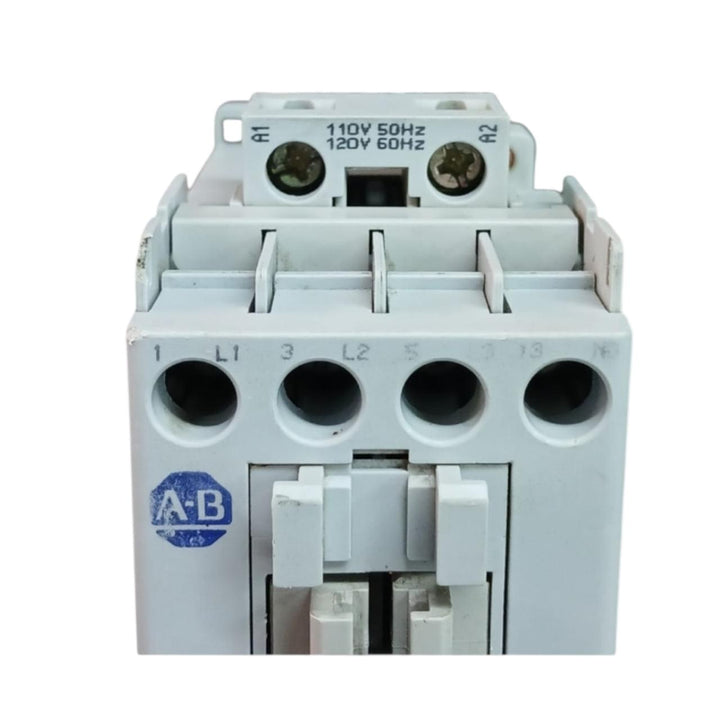 Allen Bradley 100-c23*10 Ser C contactor trifásico IEC Con Detalle