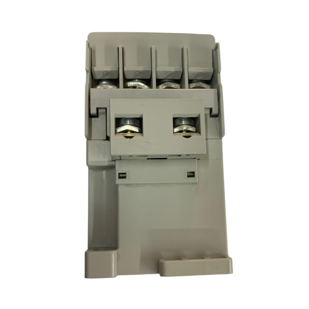 Allen Bradley 100-c16e*01 Ser B contactor trifásico