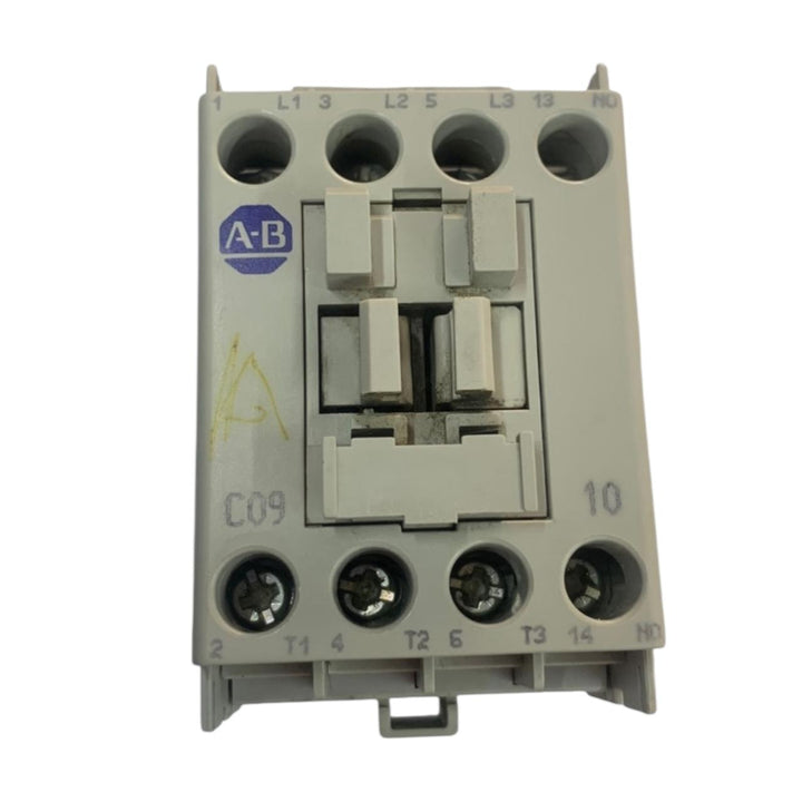 Allen Bradley 100-c09e*10 Ser A contactor IEC trifásico