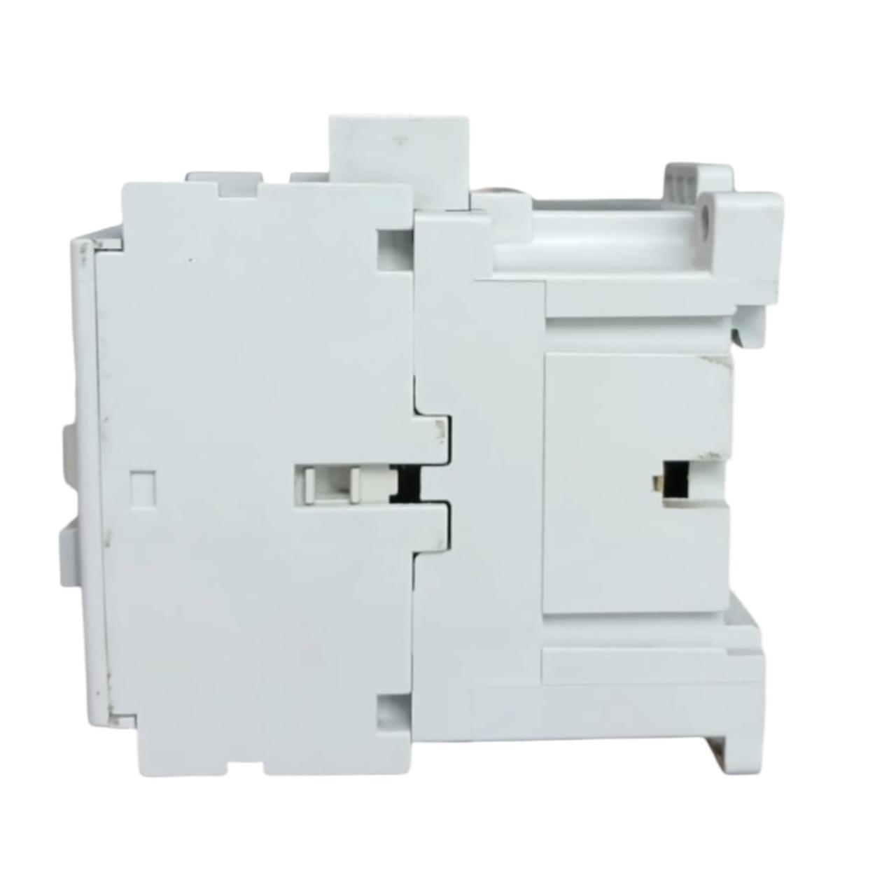 Allen Bradley 100-c23*10 Ser C contactor trifásico