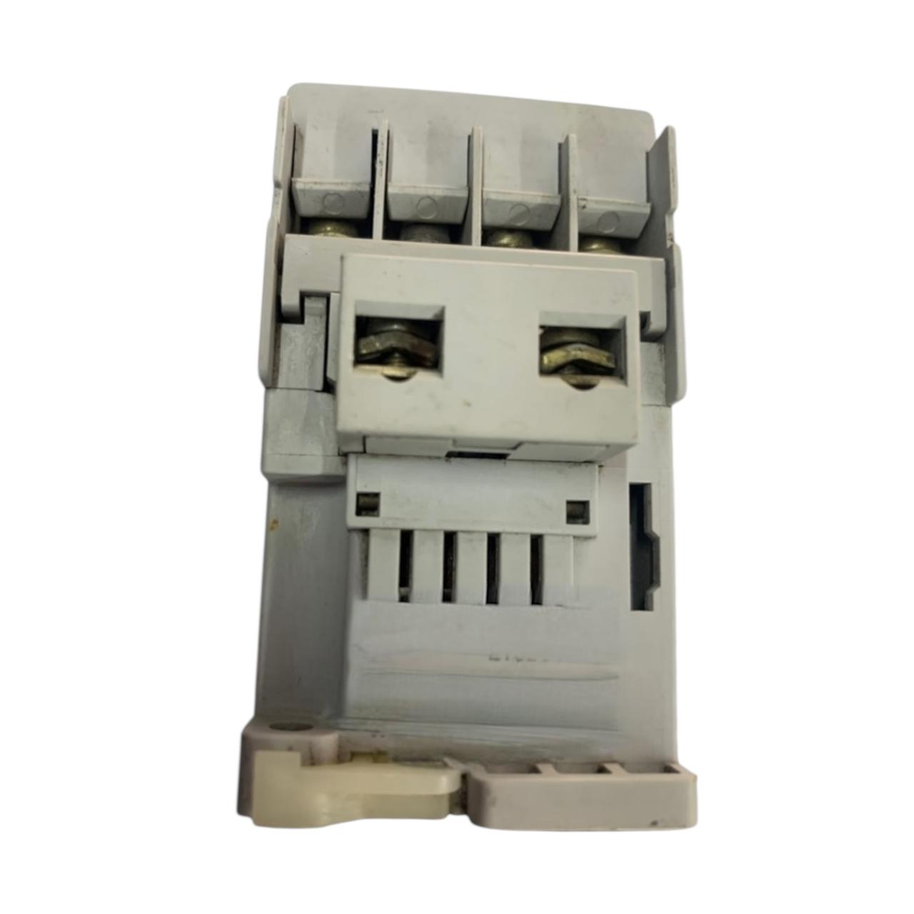 Allen Bradley 100-c16*10 Ser B contactor trifásico