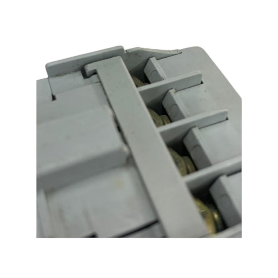 Allen Bradley 100-c16*10 Ser B contactor trifásico