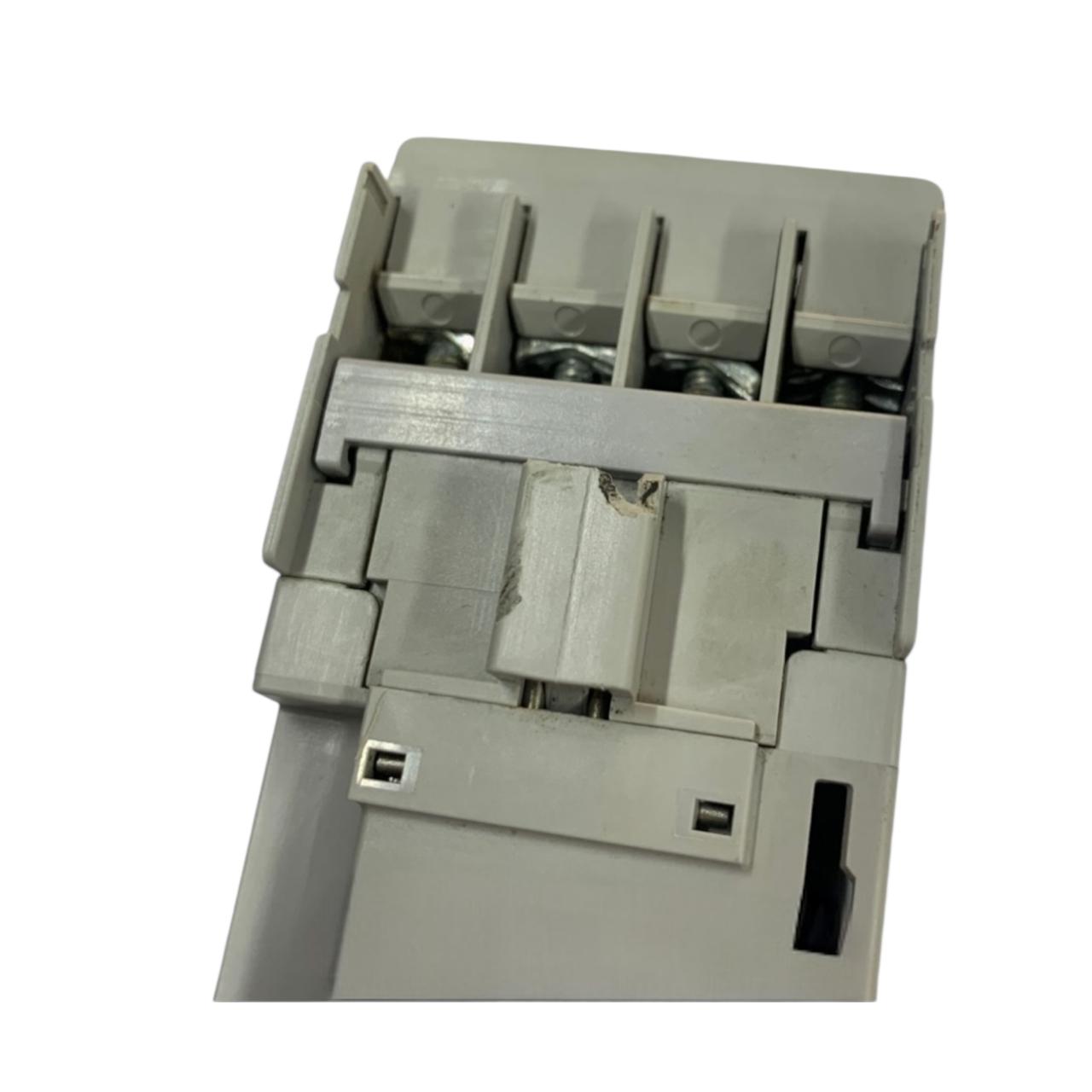 Allen Bradley 100-c16e*10 Ser B contactor trifásico CON DETALLE