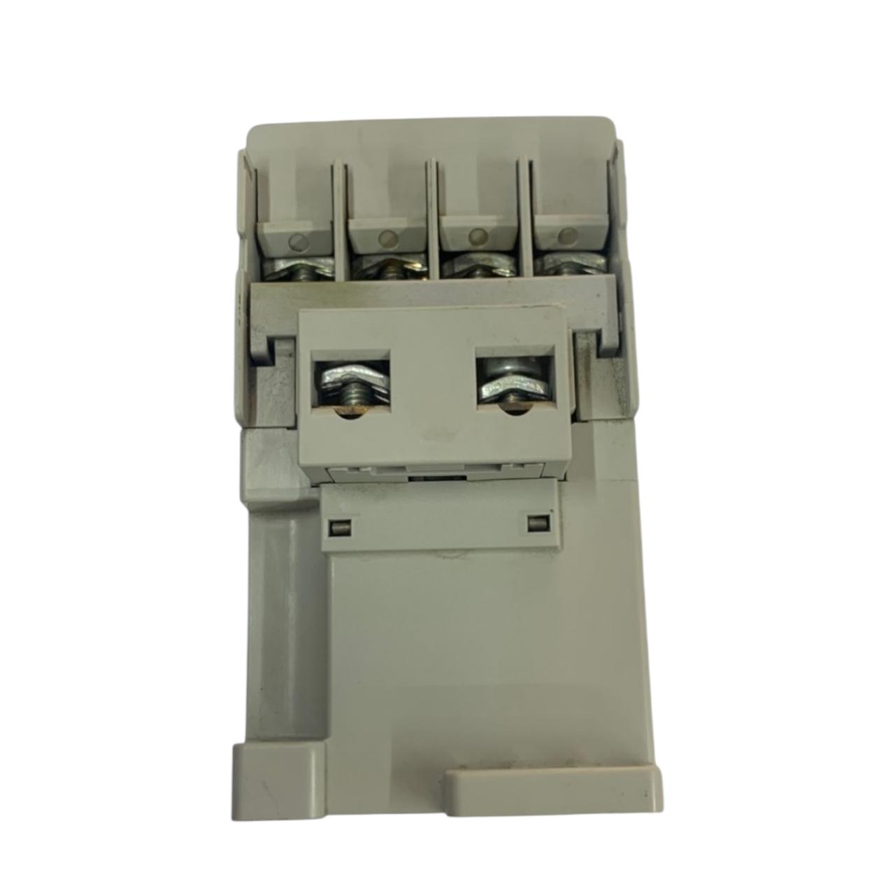 Allen Bradley 100-c16e*10 Ser B contactor trifásico CON DETALLE