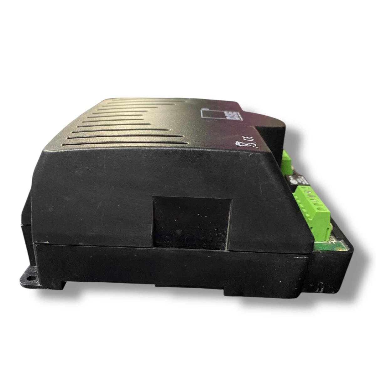 Dse 9255-001-00 cargador compacto de baterías conmutado