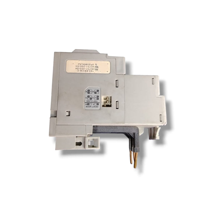 ALLEN BRADLEY 193-EECB RELÉ (CON DETALLE)