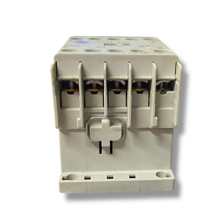 Allen Bradley 100-k05*01  contactor miniatura