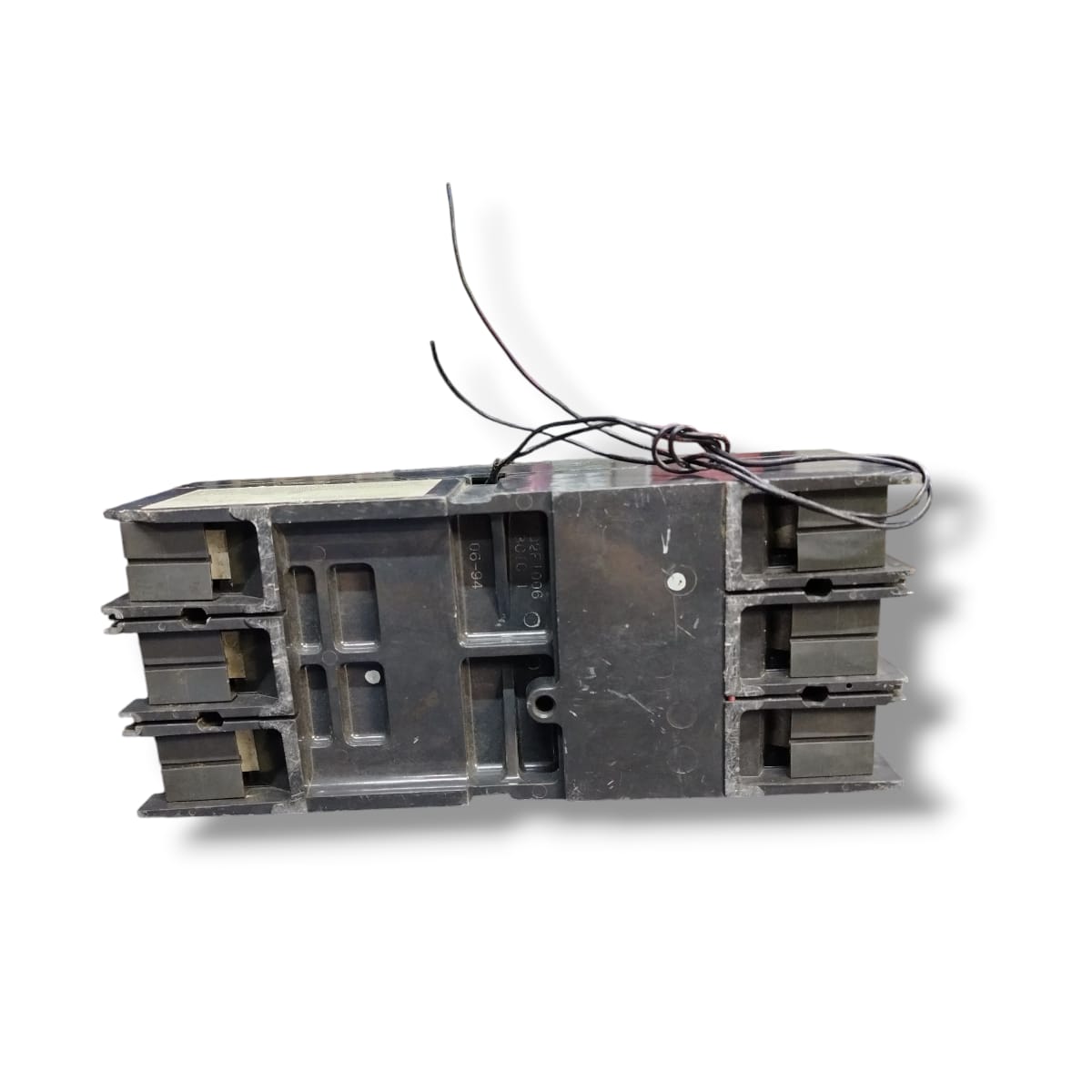 GENERAL ELECTRIC SFLA36AT0250 INTERRUPTOR