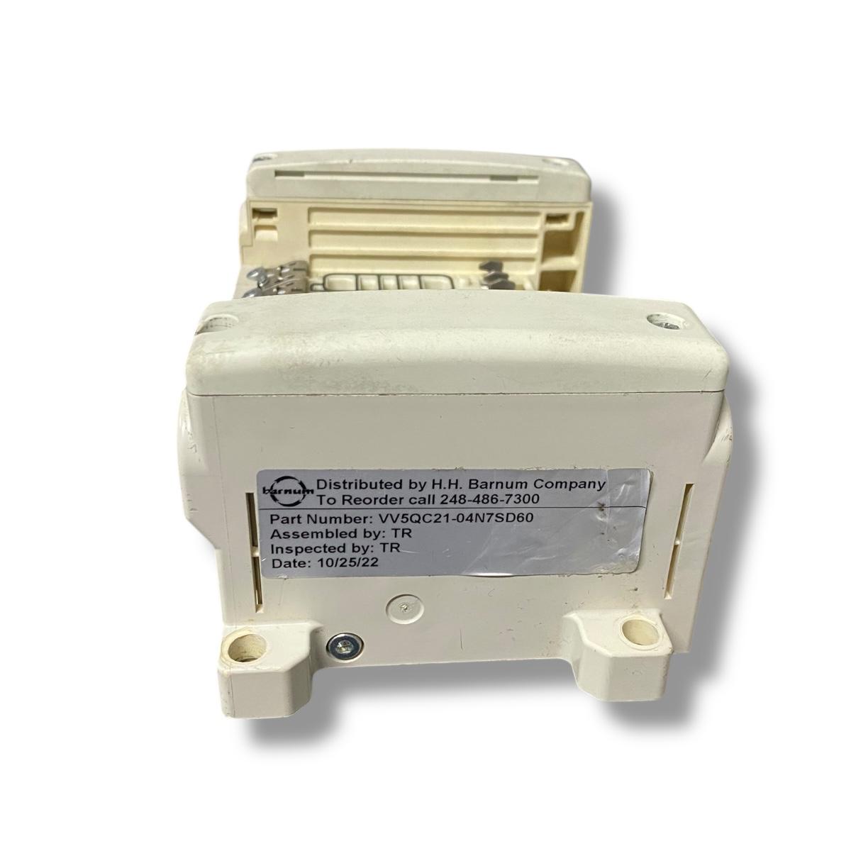 Smc Vv5qc21 04n7sd60 manifold base tipo plug-in