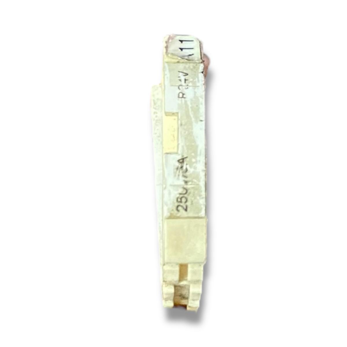 Schrack V23092-a1024-a301 relé electromecánico