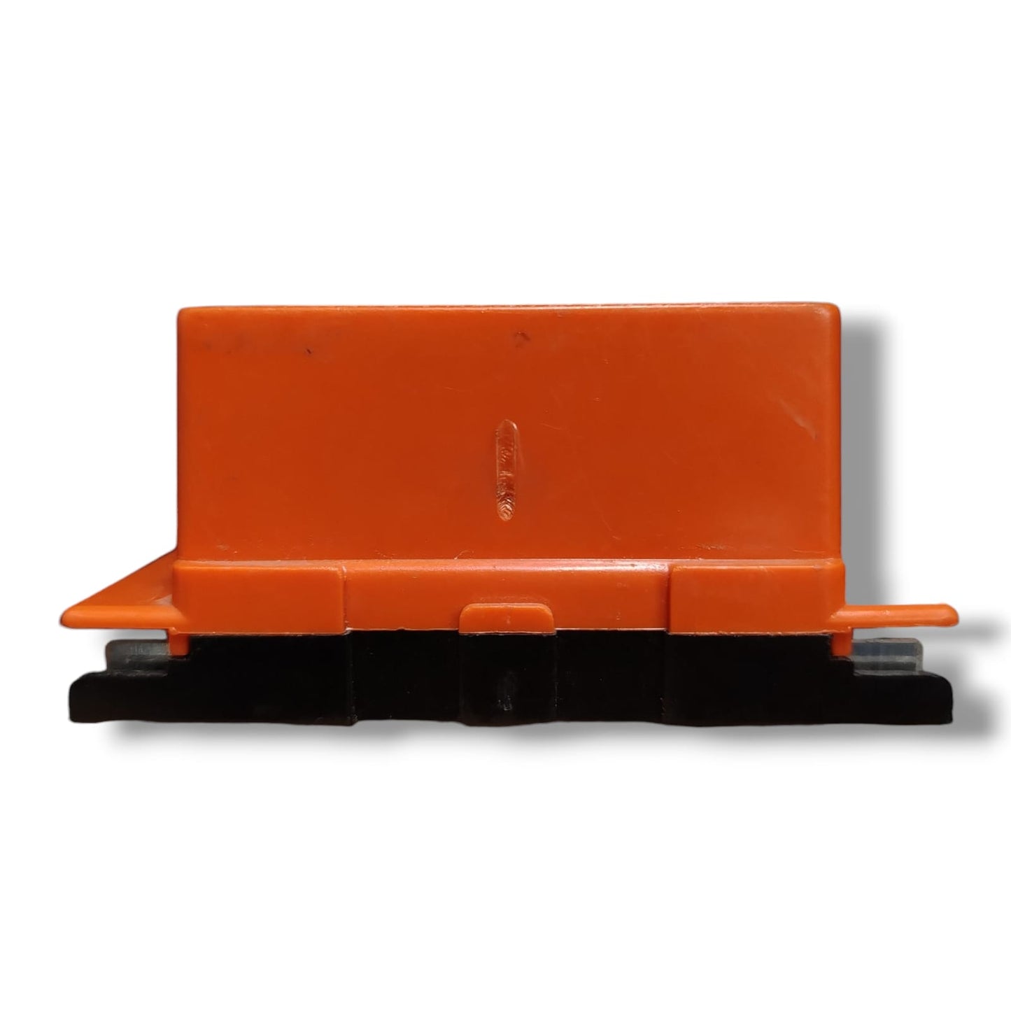 BYRNE BE08065-3-G-4-BB TOMACORRIENTE