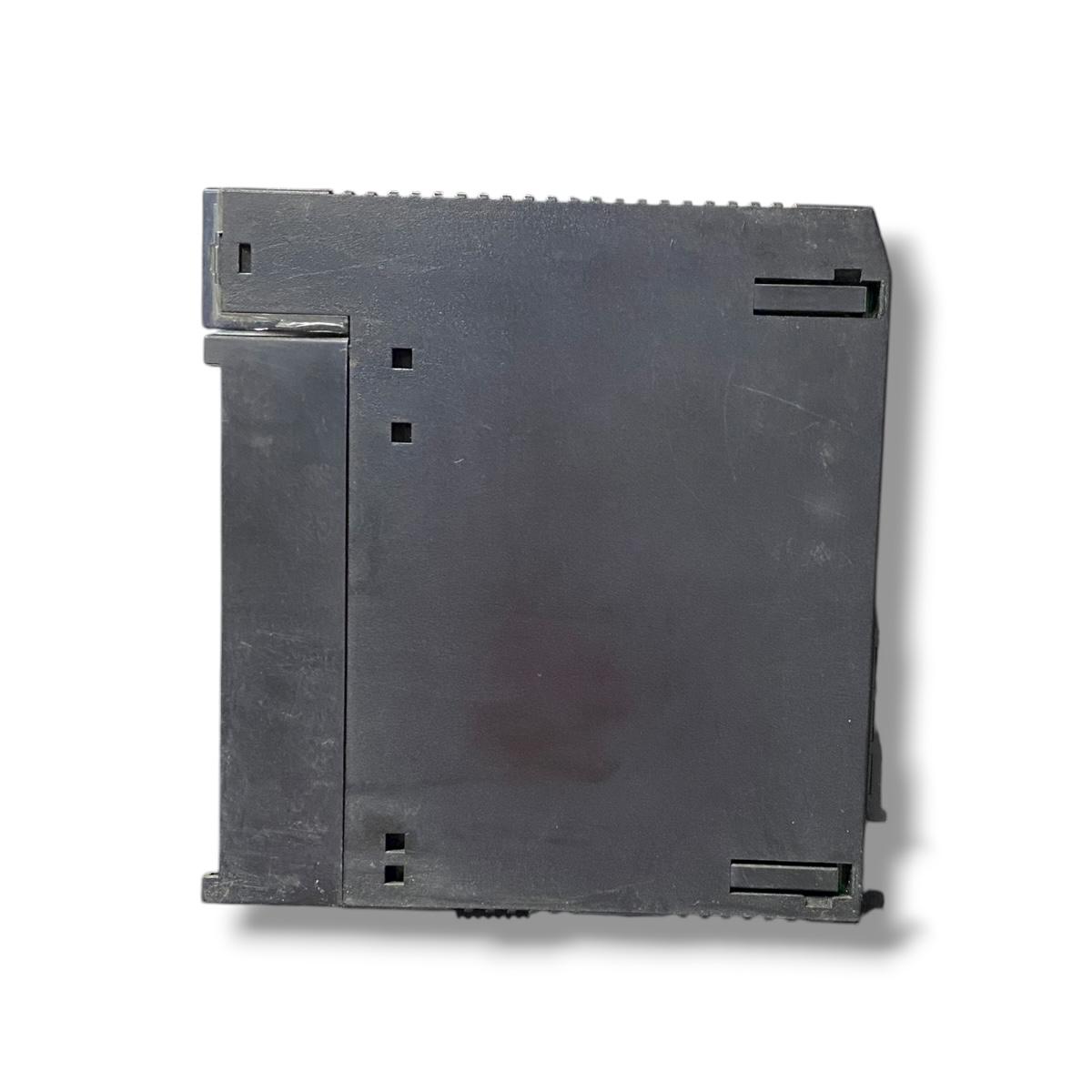 Fanuc Ic693mdl730g módulo de salida CON DETALLE