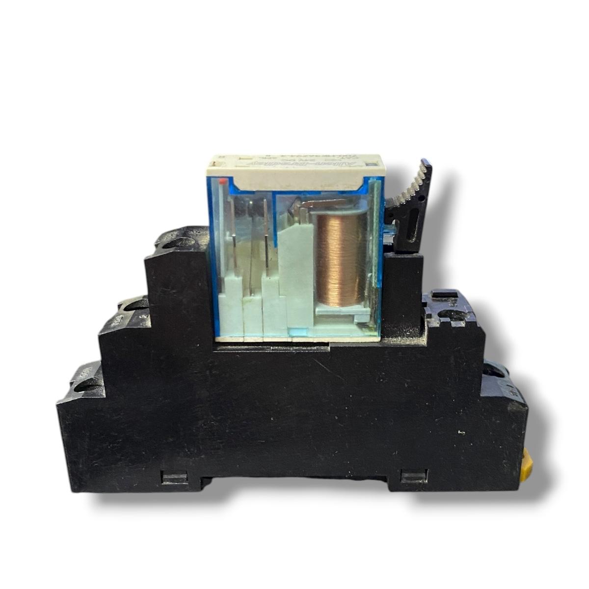 Allen Bradley 700-hn121 Ser A + 700-hk36z24-4 base para relé