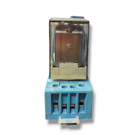 Finder 60.12.9.024.0040 Con Base 90.20 relé electromecánico