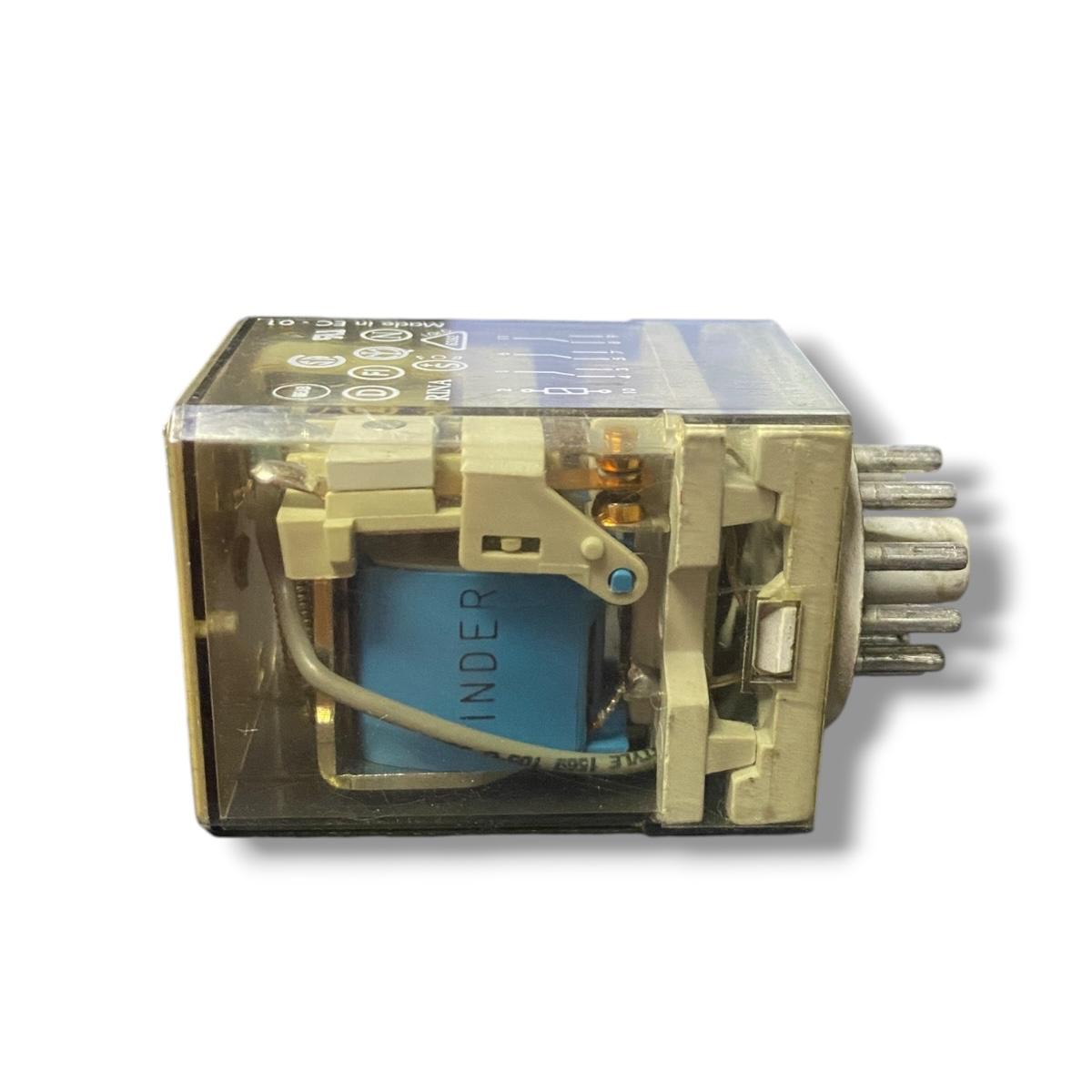 Finder 60.13 relé