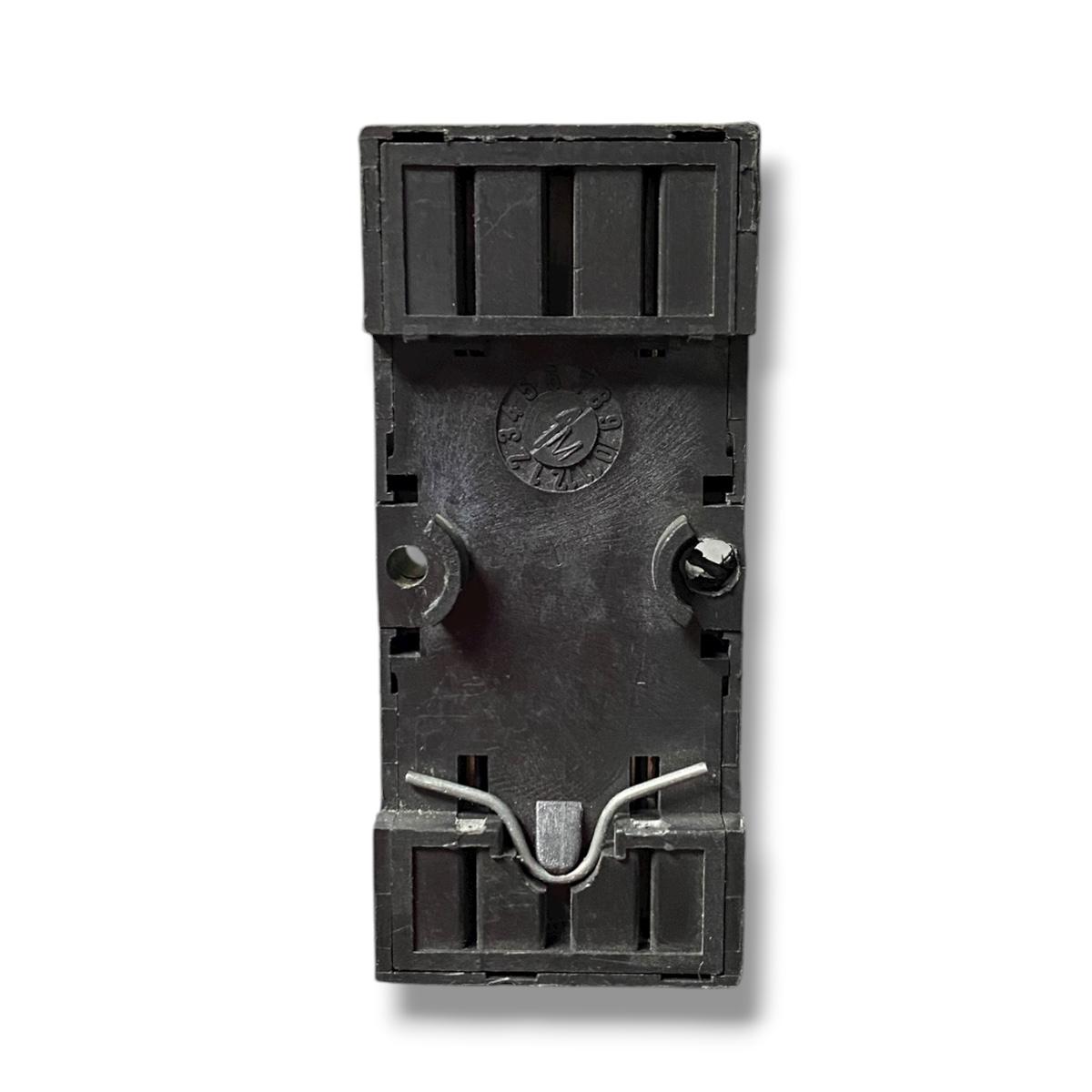 Allen Bradley 700-hn 103+700-hc14z24 socket de relé
