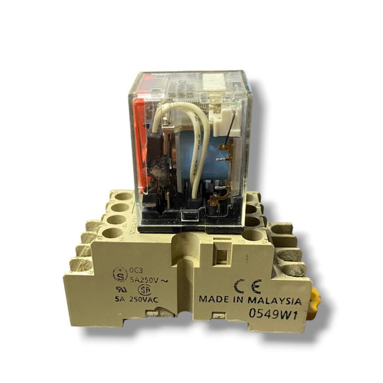 Omron My4n-d2+pyf-14a-n relé + su zócalo