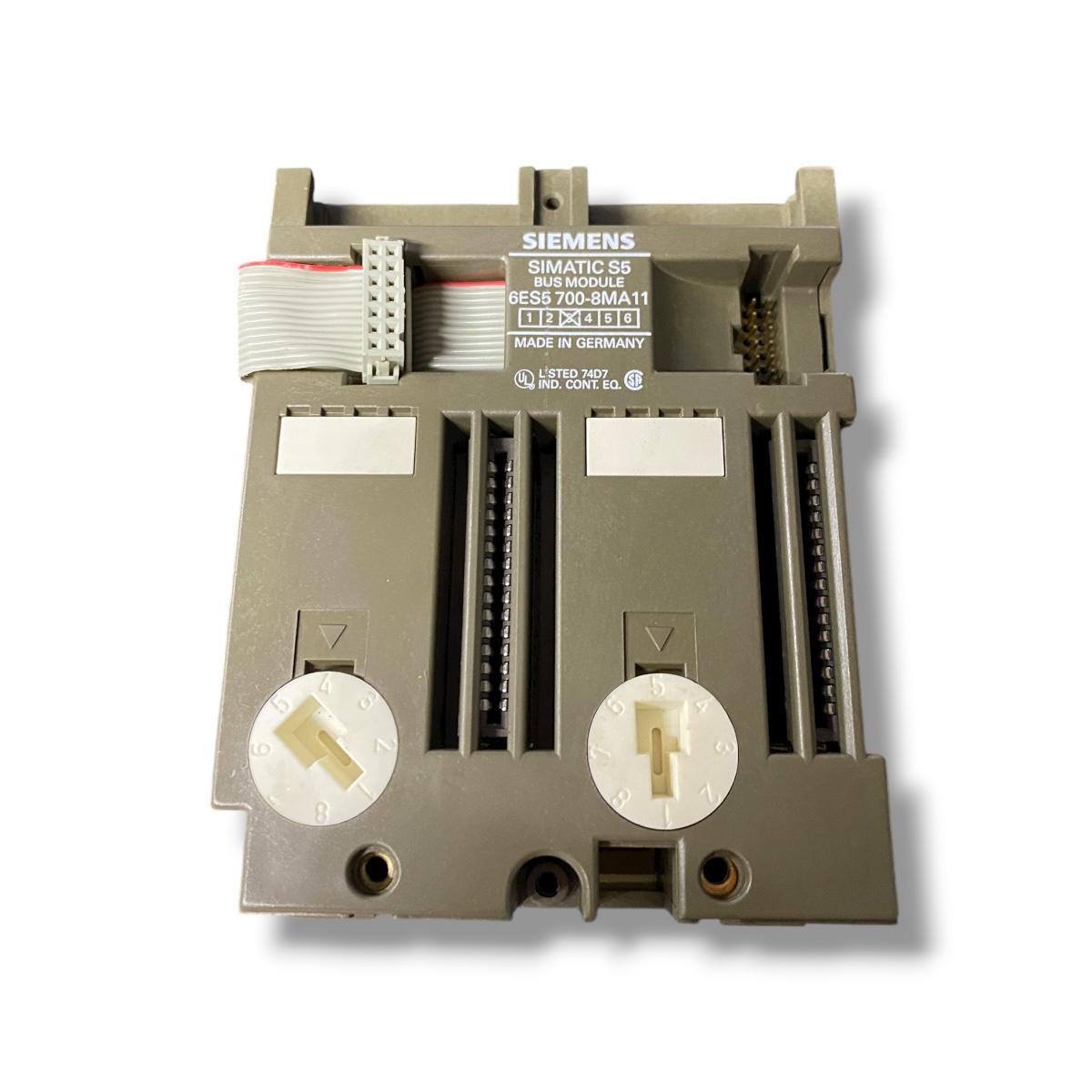SIEMENS 6ES5 700-8MA11 SIN CONECTORES módulo de bus