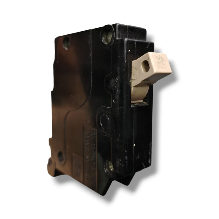 CUTLER HAMMER E-11713 DISYUNTOR