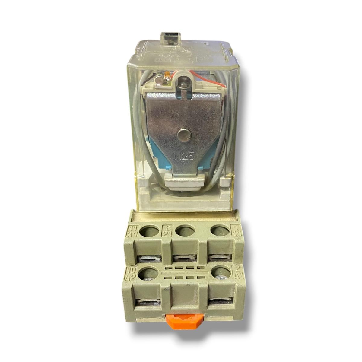 Releco S3-sg + Rele Finder 60.13 socket / base