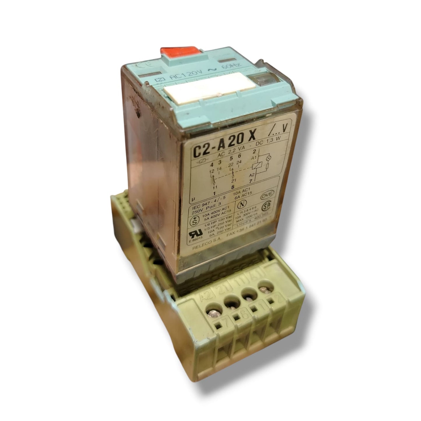 RELECO C2-A20X/120 V CON ZOCALO RELE S2-B CON DETALLE