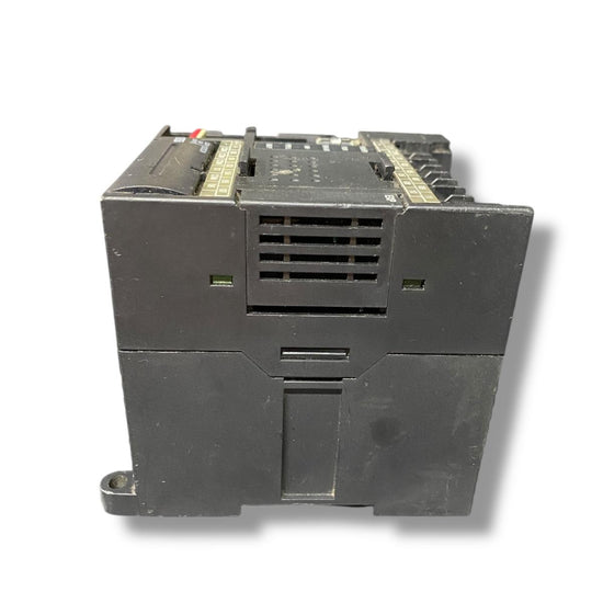 Omron Plc Cp1l-l20dr-a Controlador Lógico Programable