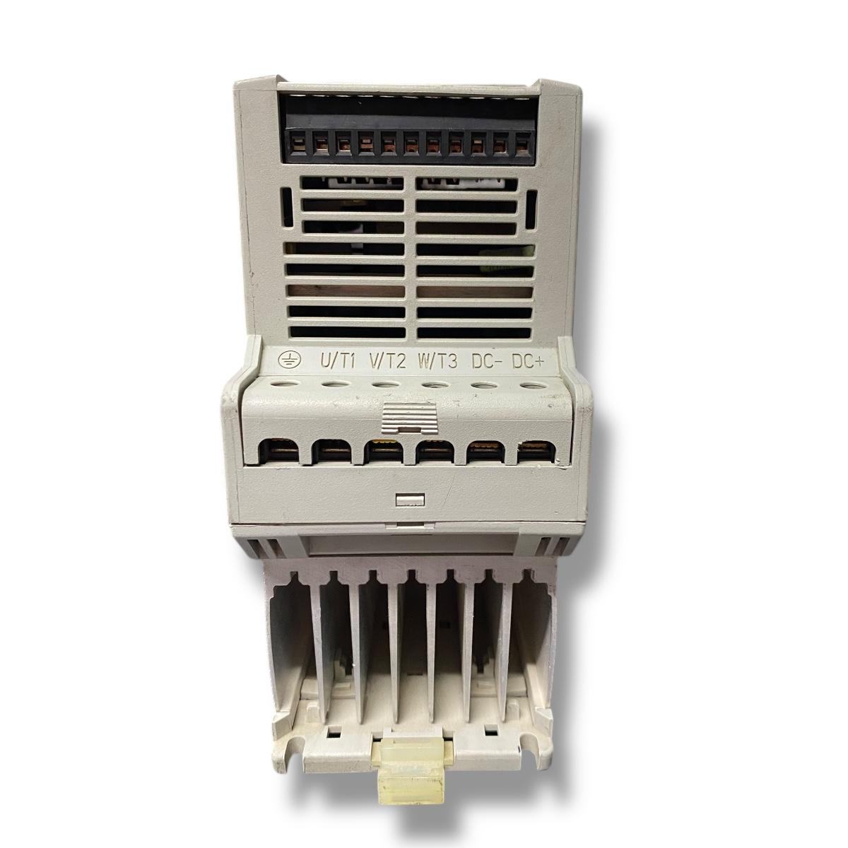 ALLEN BRADLEY 160-AA02NSF1 controlador de velocidad