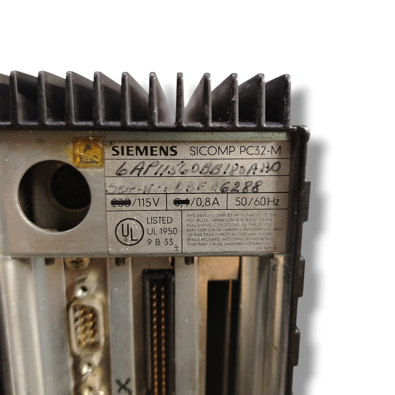 SIEMENS PC 32-M 6AP1156 0BB18 0AH0 ORDENADOR INDUSTRIAL