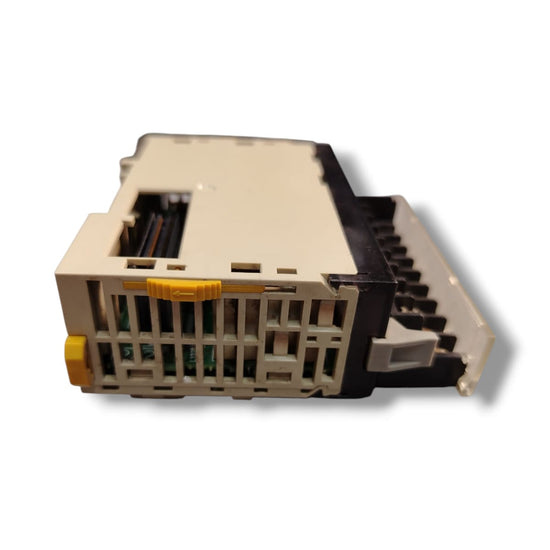 OMRON CJ1W-OC211 MODULO DE SALIDA