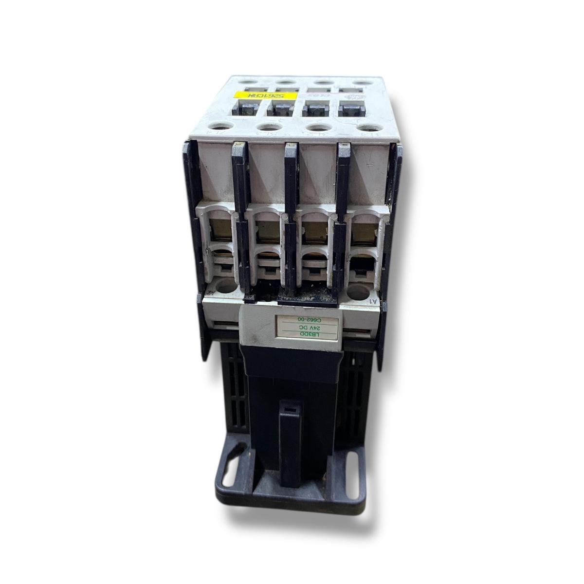 General Electric cl03dd400m contactor industrial