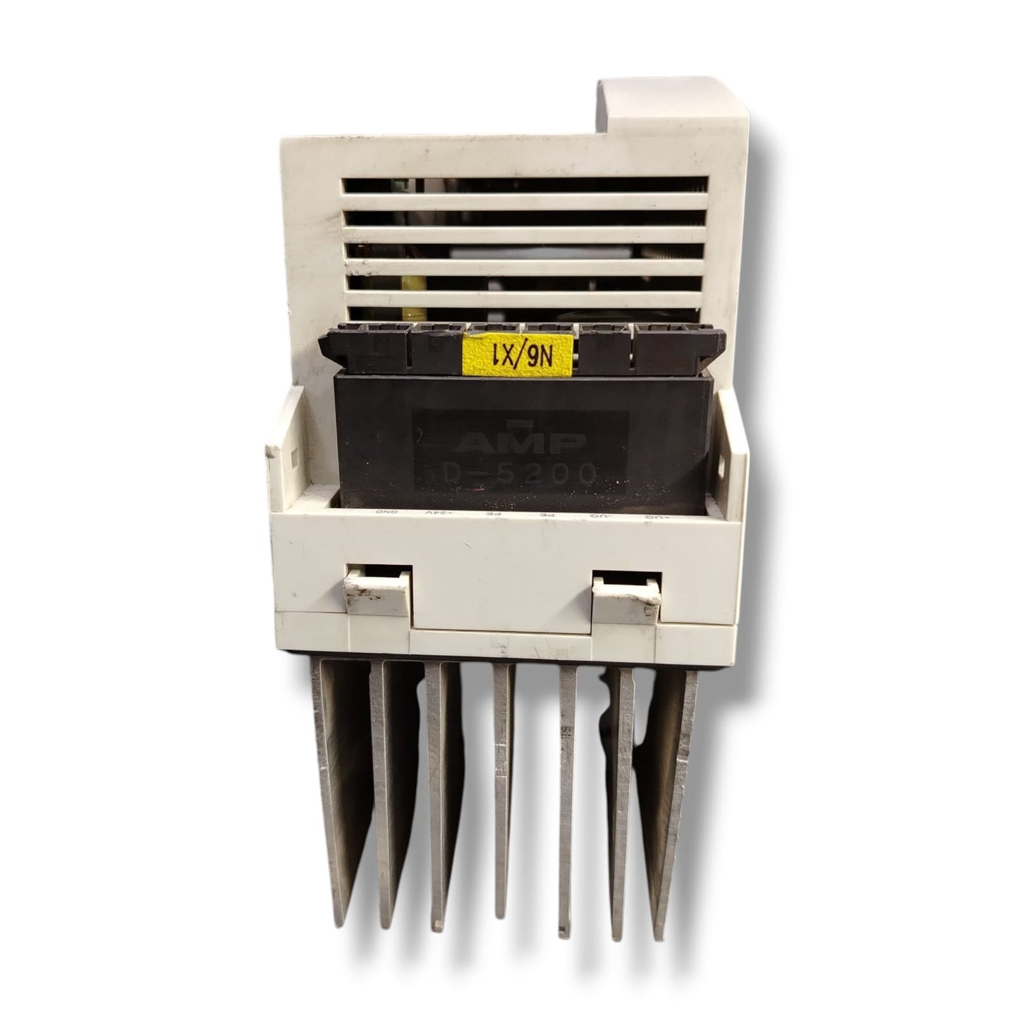 KUKA KSD1-08 SERVO DRIVE CON DETALLE