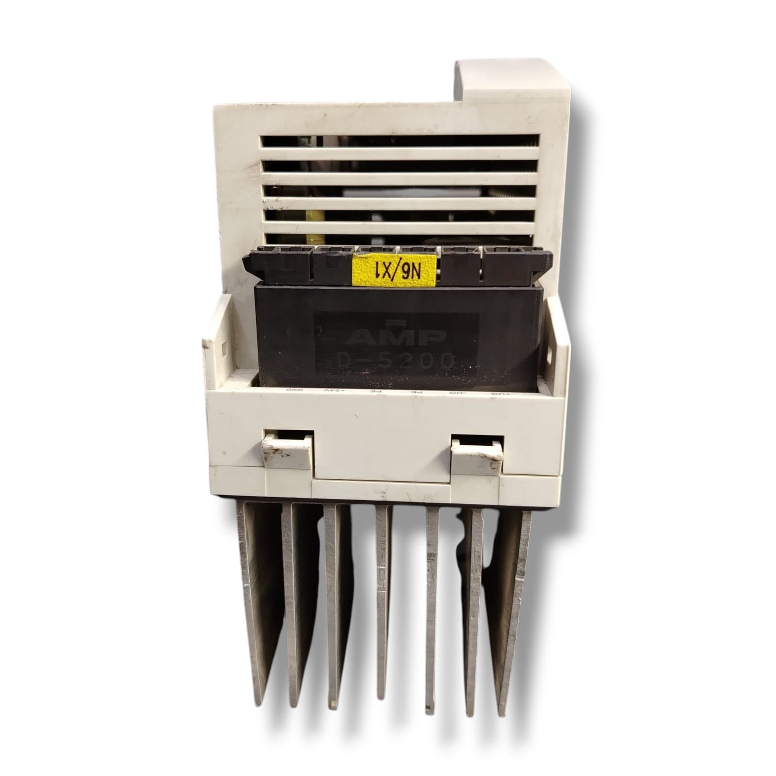 KUKA KSD1-08 SERVO DRIVE CON DETALLE