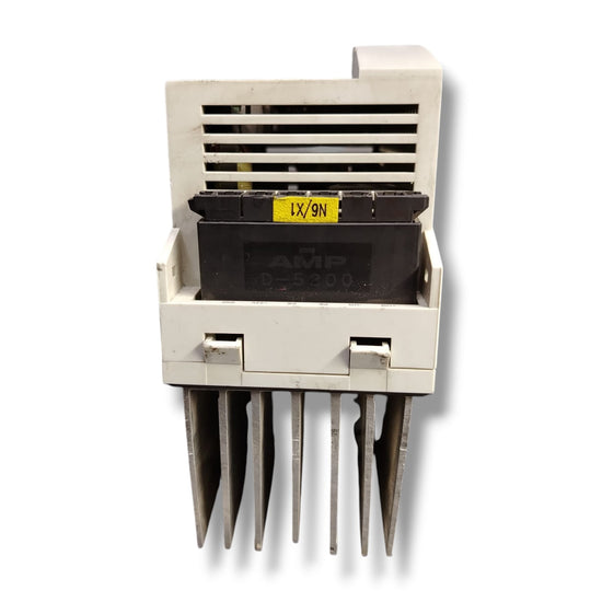 KUKA KSD1-08 SERVO DRIVE CON DETALLE