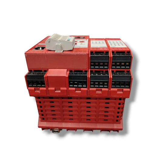 ALLEN BRADLEY 1752-L24BBBE