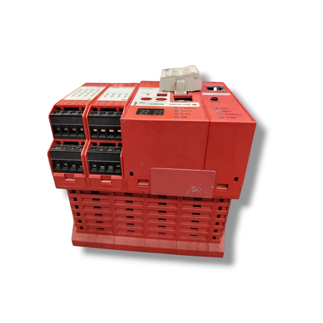 ALLEN BRADLEY 1752-L24BBBE