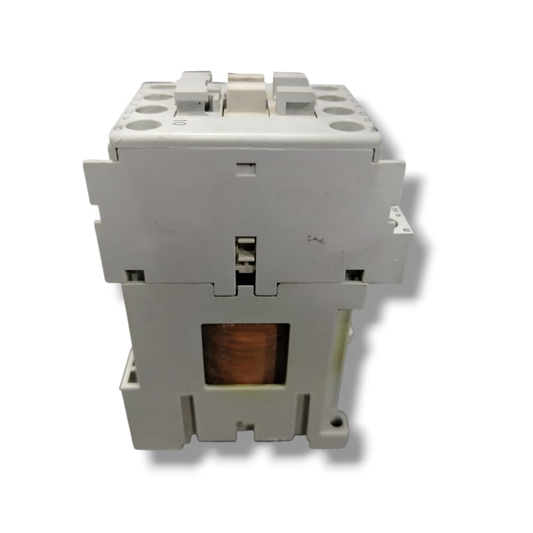 ALLEN BRADLEY 100-C16D*10 SER B