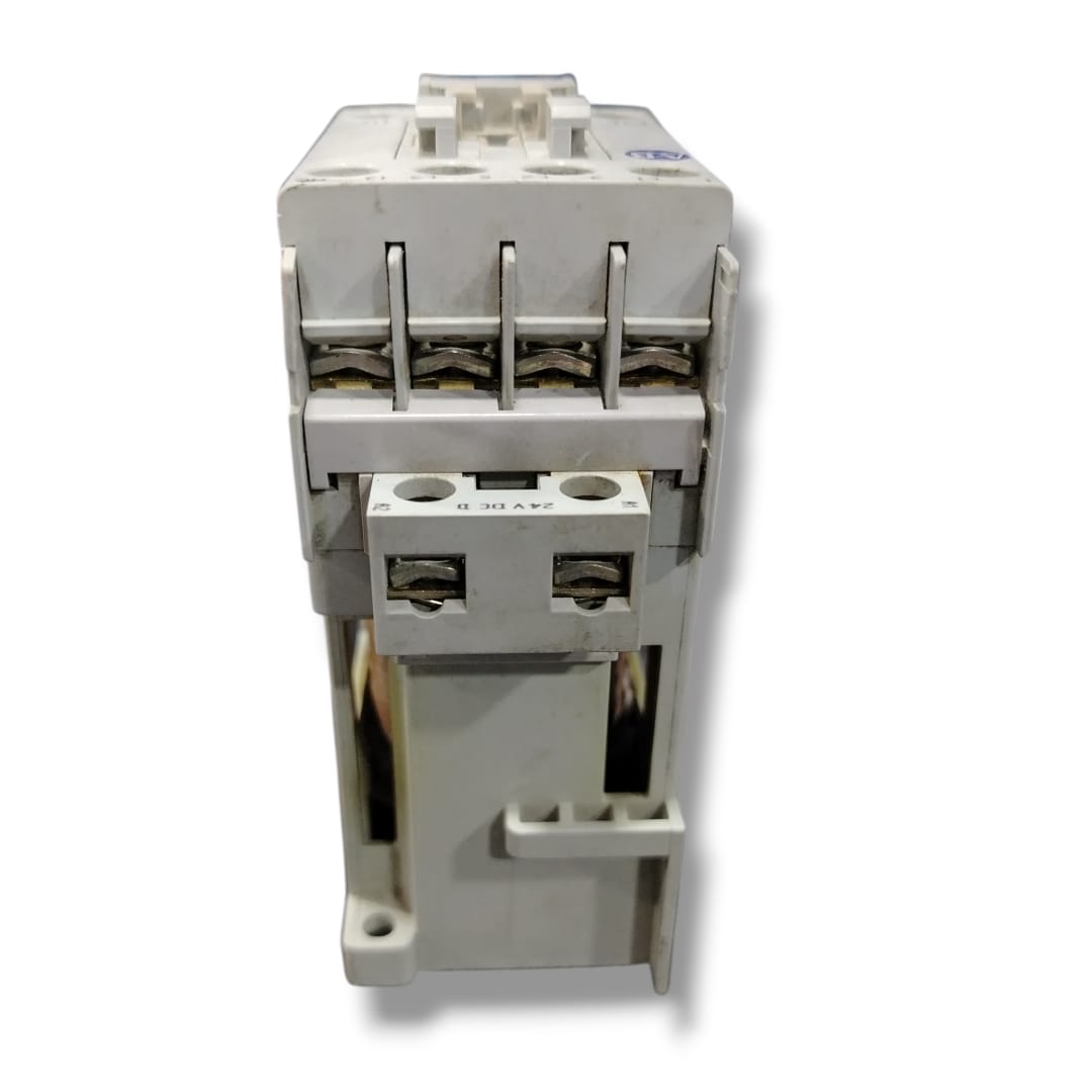 ALLEN BRADLEY 100-C16D*10 SER B