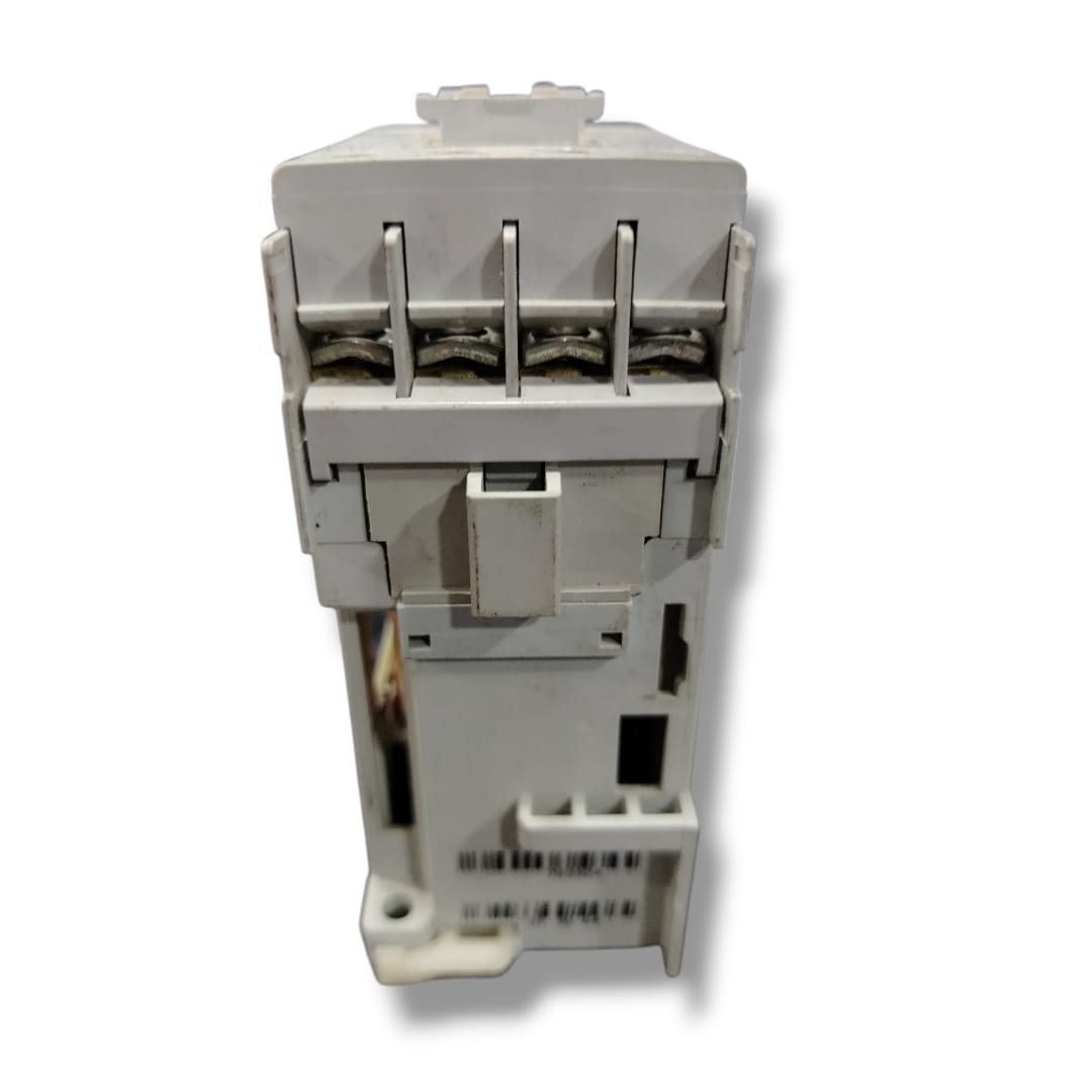 ALLEN BRADLEY 100-C16D*10 SER B