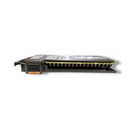 ALLEN-BRADLEY 1771-0D16 A ISOLATED 120V AC OUTPUT MODULE