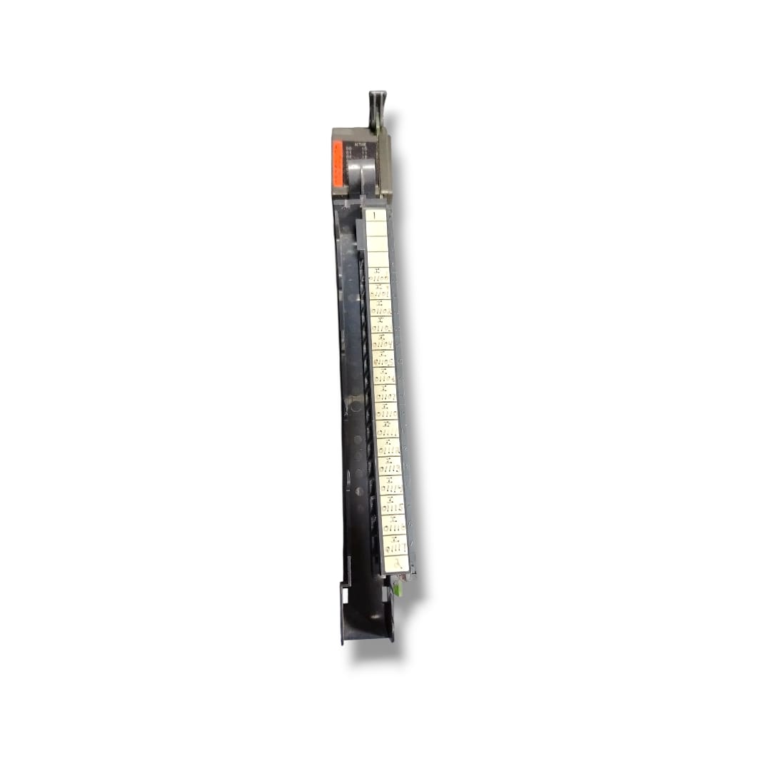 ALLEN-BRADLEY 1771-IAD/C 120V AC/DC INPUT