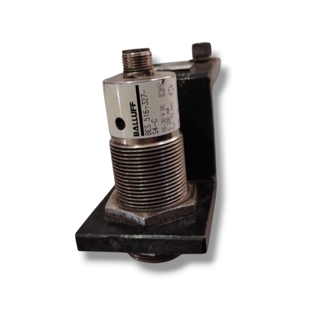 BALLUFF  BES 516-327-S4-C
