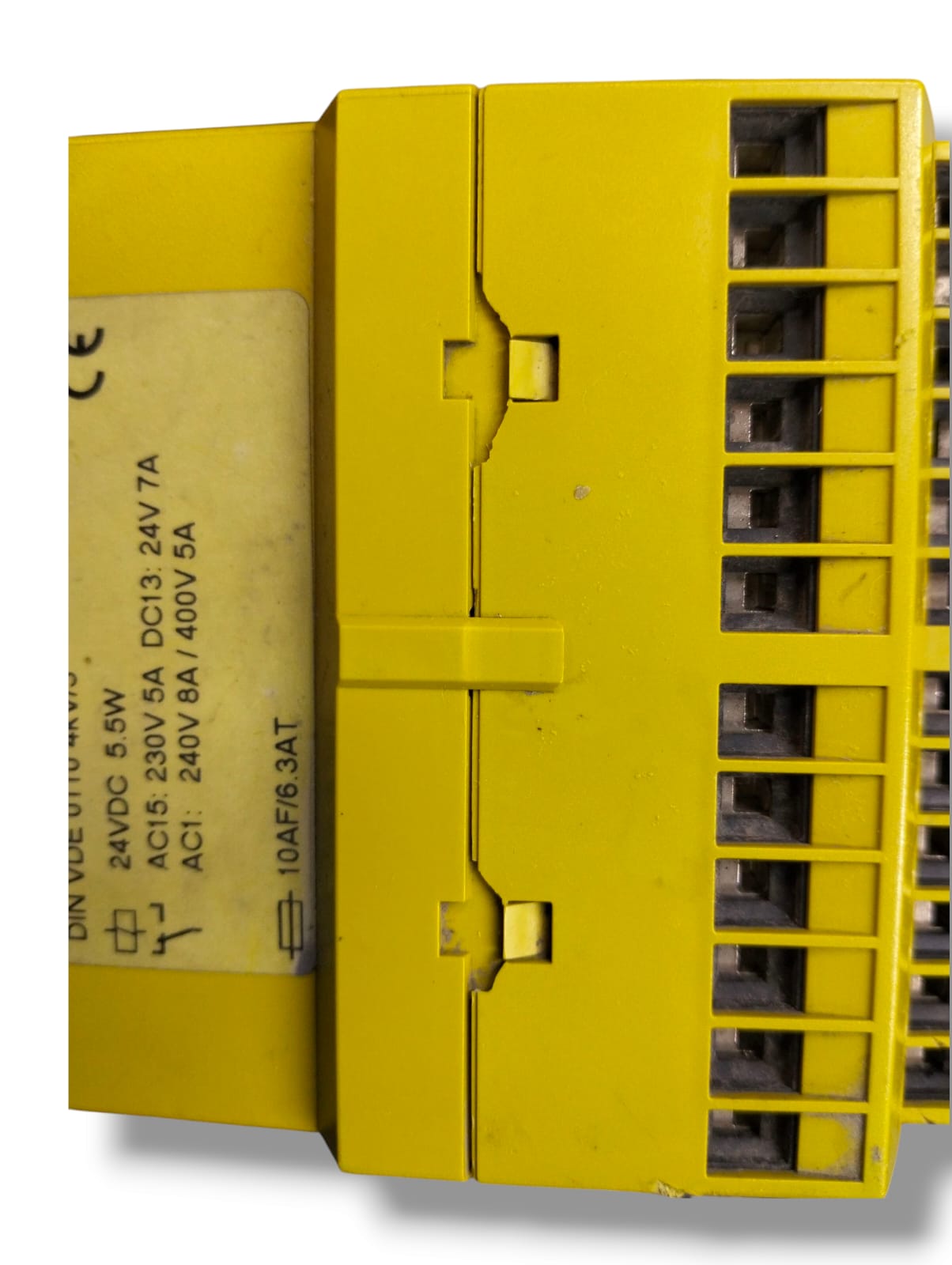PILZ PST 4 6S / 40 RELE  CON DETALLE