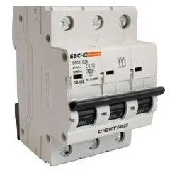 EBCHQ Interruptor termomagnético (ITM) 3P 16A 10kA Curva C