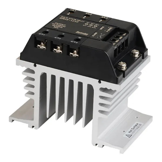 SRH3-1230 SSR trifásico con disipador 30A Input 4-30VCD Output 24-240VCA