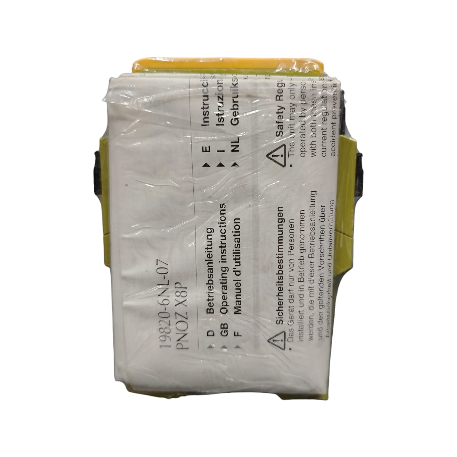 PILZ  PNOZ X8P 777760 24VDC 3N/O 2N/C 2SO RELÉ DE SEGURIDAD