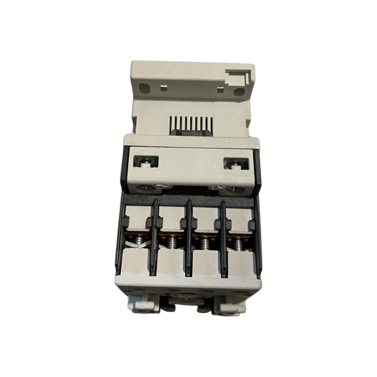 Lovato BF12 10  AC3 12A contactor trifásico